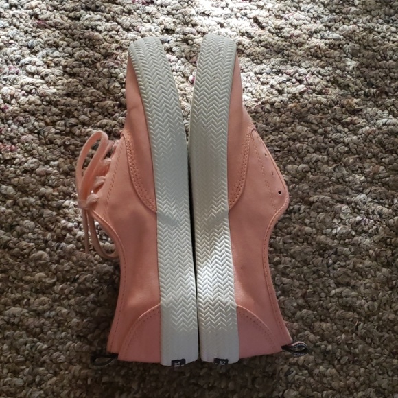 Pink sperrys - Picture 2 of 4